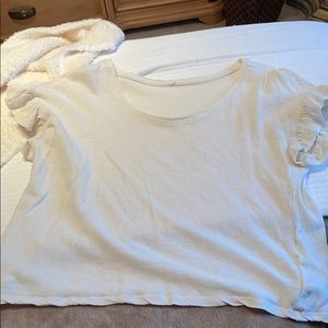 Short sleeve top no tags